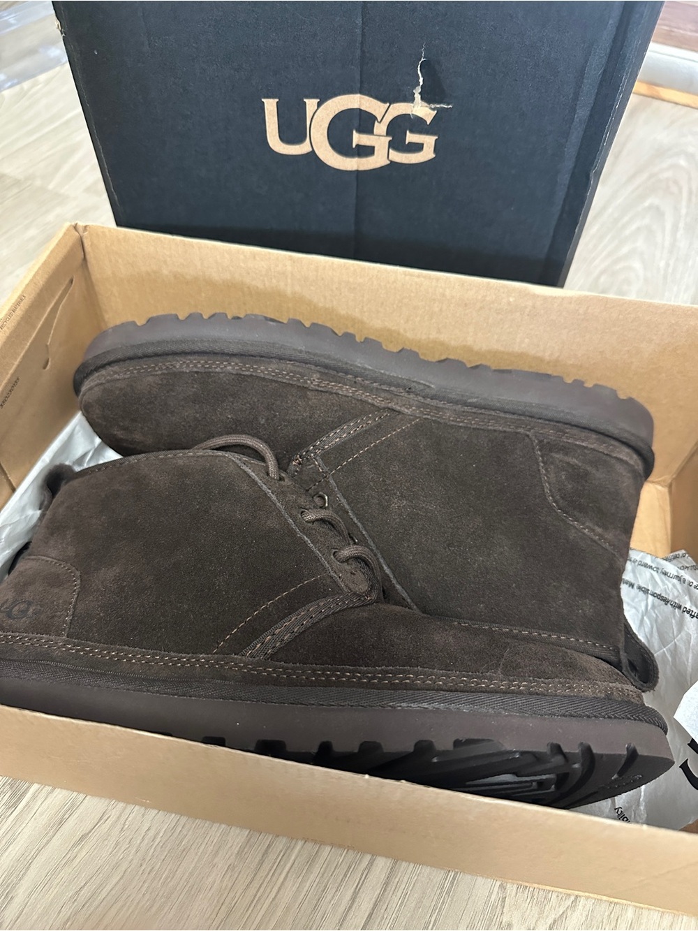 UGG Men’s Chukka Boot in Chocolate Brown Suede